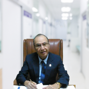 Dr. Herbert Armando Salazar Barrientos